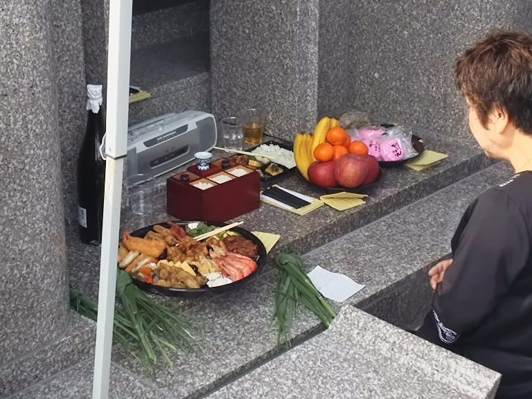 お供え物（納骨式）