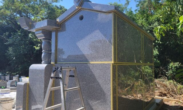 O家之墓連棟新築工事・・・【墓石工事２】瀬底島